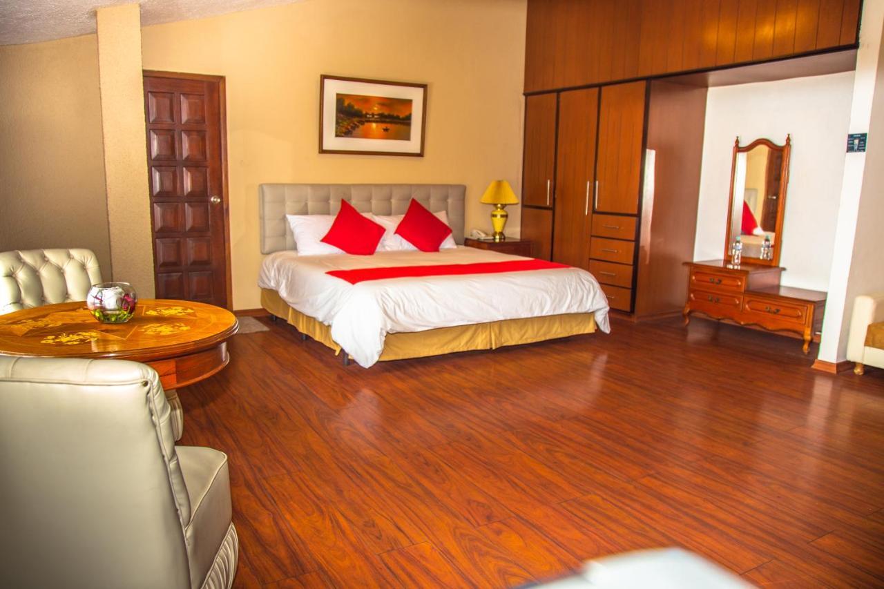 Hotel Chimborazo Internacional Riobamba Esterno foto